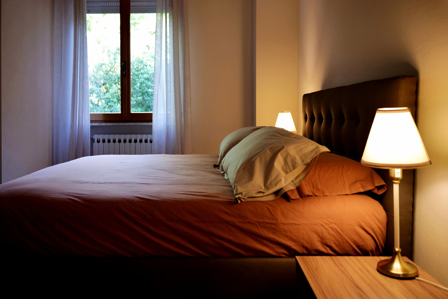 Double Room – Private External Bathroom (20 cm) - Main Image